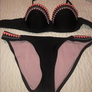 small top medium bottoms ❤️